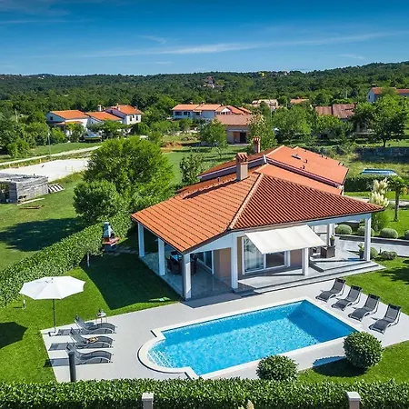 Deep Blue 4* Raša